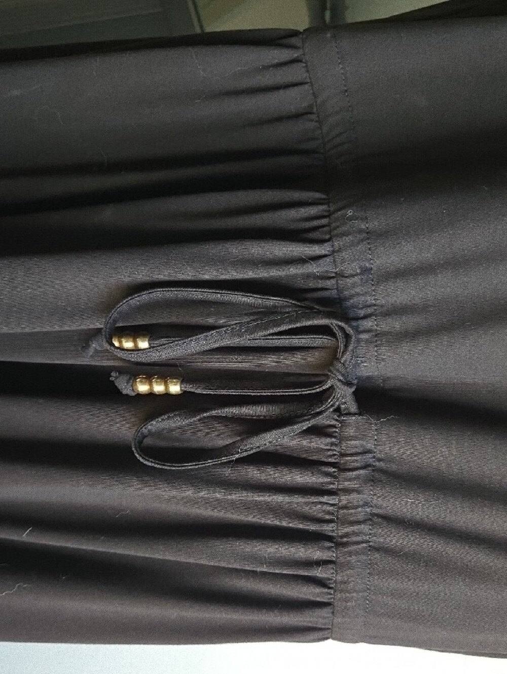 Sleeveless Black V-Neck Tiered Maxi Dress with Drawstring Waist - Picture 3 of 5